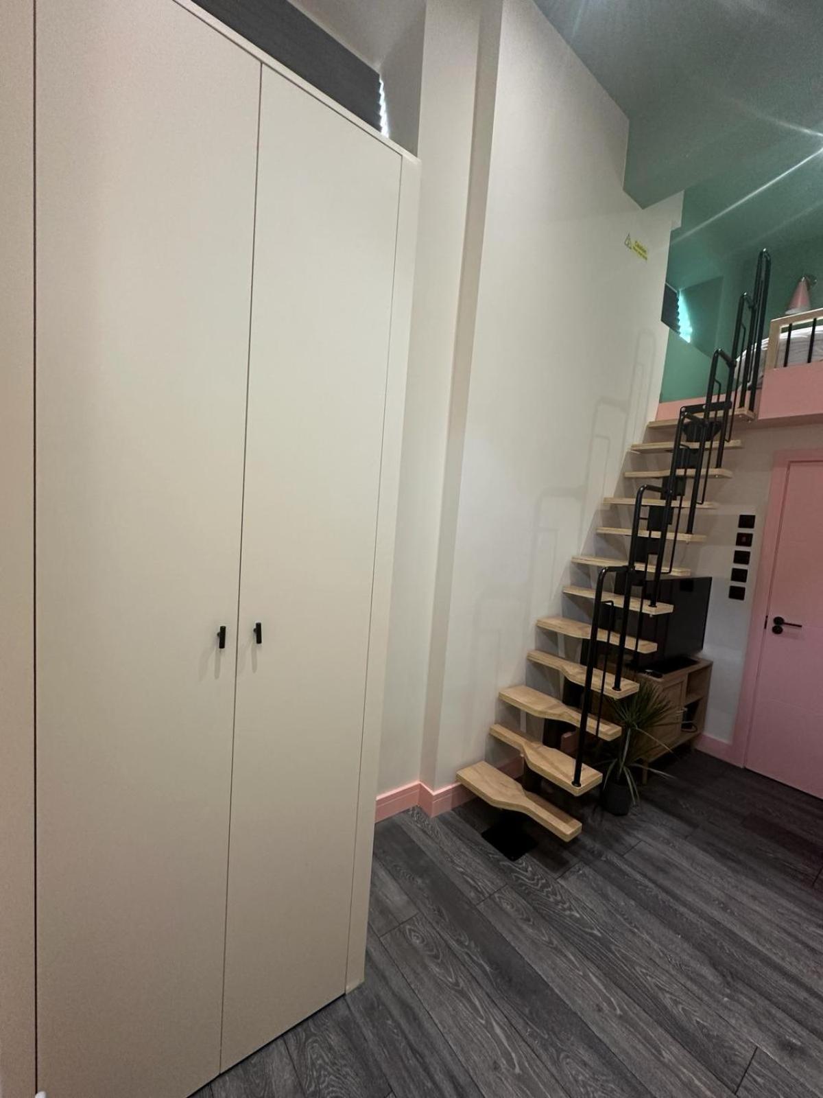 Cozy En-Suite Loft In Trendy Local 런던 외부 사진